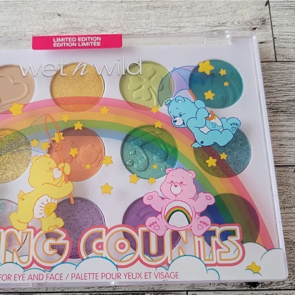 CARE BEARS. Wet N Wild Care Bears Eyeshadow Palette
